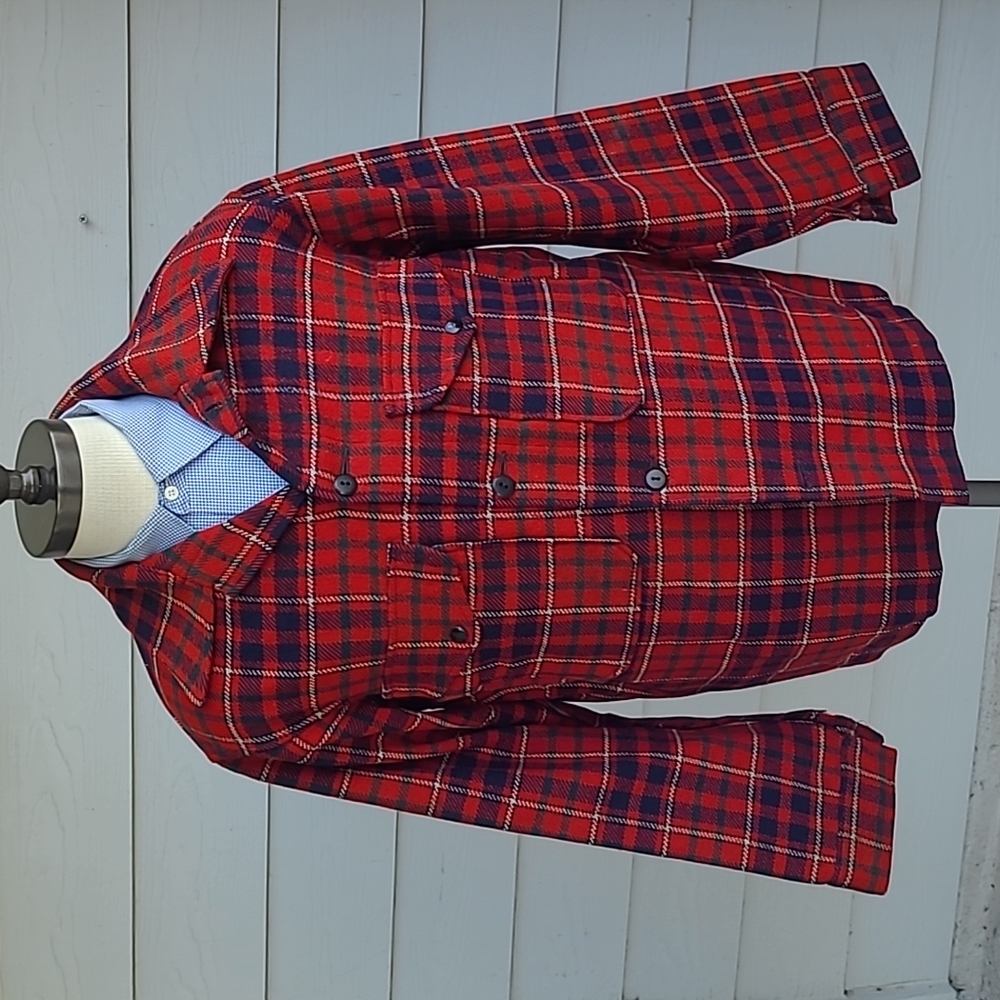 PENDLETON Red Plaid Pure Virgin Wool Medium Mens Heavy‎ Shirt Jacket VTG RARE